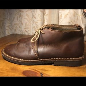 New Merona leather chukka boots